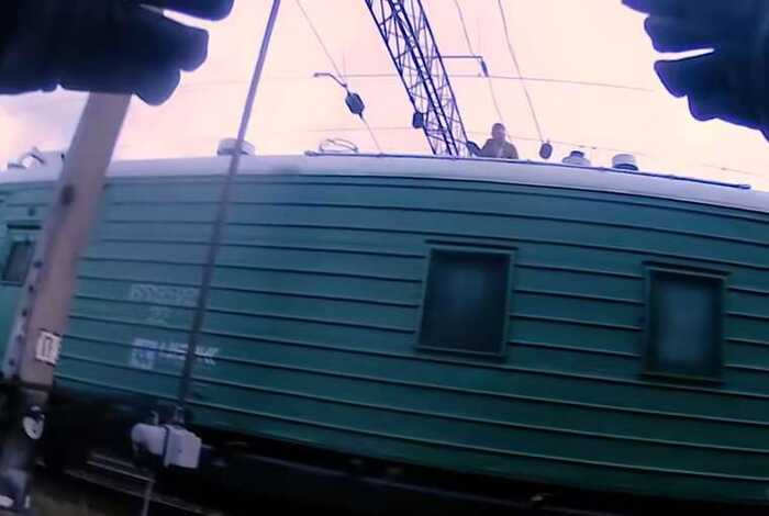 У Хмельницькому госпіталізували підлітка, який отримав удар струмом на даху вагона потяга
